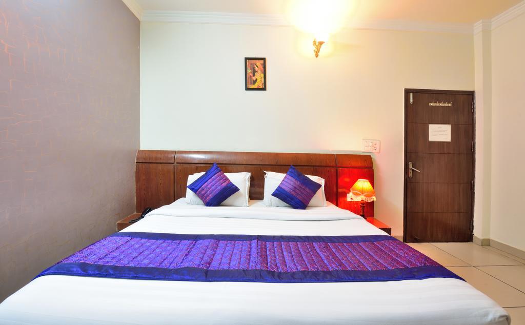 Centra Inn New Delhi Luaran gambar